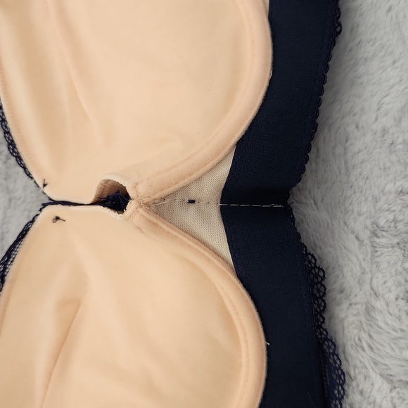 Padded push-up bra blue lace front heart charm from Amazon - Picture 8 of 11